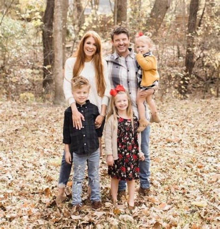 Jenn Todryk Bio, Age, Family, Husband, Kids, No Demo Reno, Net worth