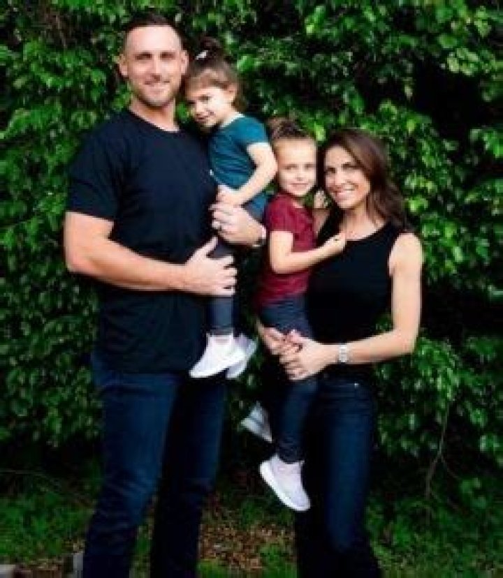 Jenny Dell Age, Height, Weight, Parents, Instagram