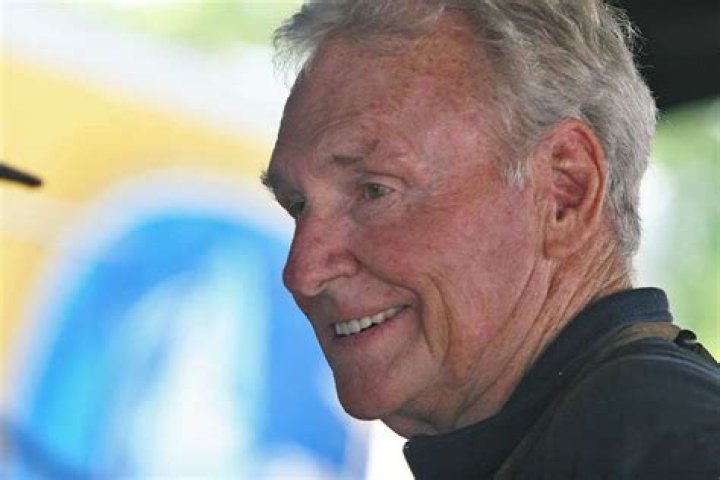 Jerry McKinnis Net Worth, Income, Salary, Earnings, Biography