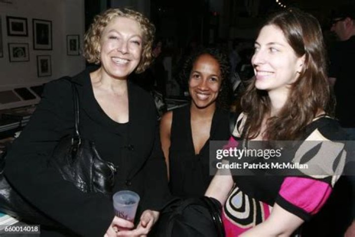 Jessica Dimson Biography, Age, Husband, Married, Image