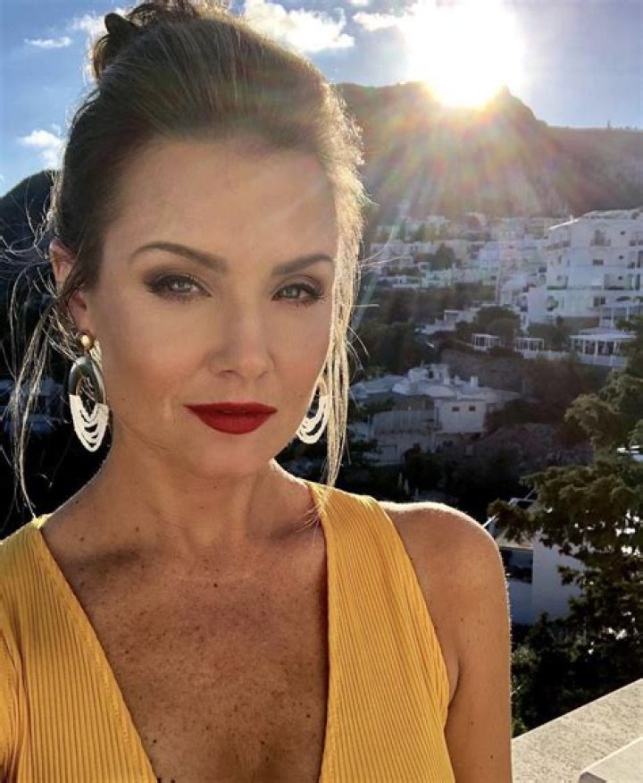 Jillian Mele Biography; Net Worth, Salary, Husband, Married, No Makeup Photos, Measurements