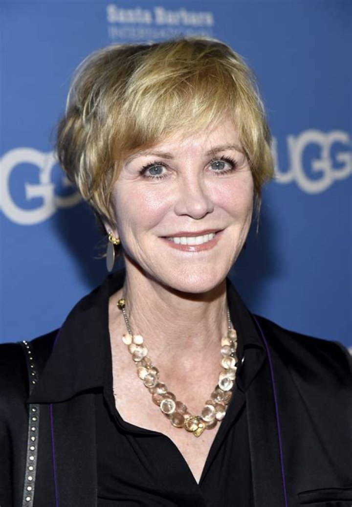 Joanna Kerns Bio, Wiki, Age, Height, Family, Husband, Daughter, Net Worth, One Tree Hill, Movies and TV Shows