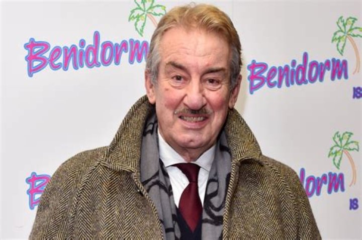 John Challis Height, Weight, Net Worth, Age, Birthday, Wikipedia, Who, Nationality, Biography