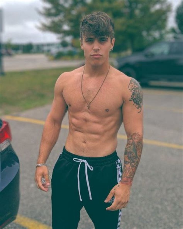 Jordan Boulet Viau Height, Age, Girlfriend, Biography, Wiki, Net Worth