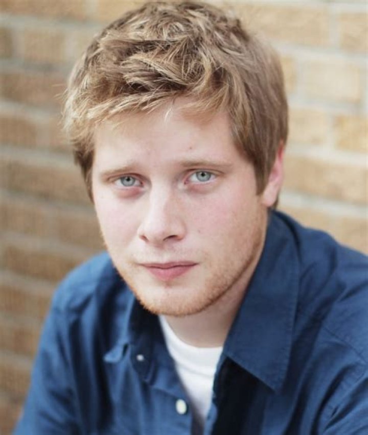 Josh Barclay Caras Wikipedia, Age, Height, Instagram, Wife, Net Worth