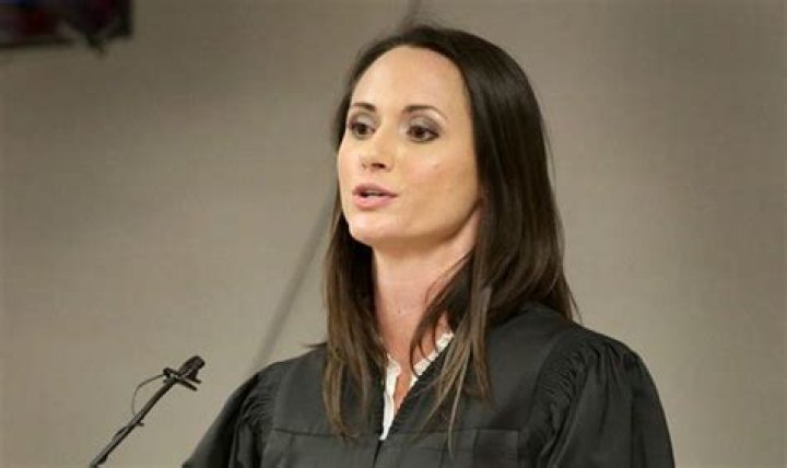 Judge Elizabeth Scherer – Bio, Family & Facts About the Judge