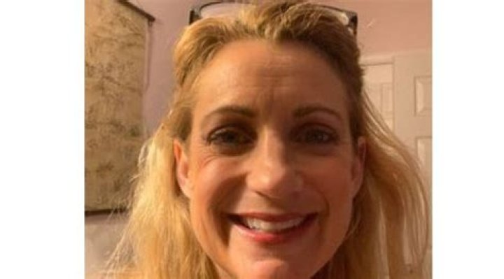 Julie Byrd (Chris Cassidy Wife Wikipedia, Biography, Age, Height, Children