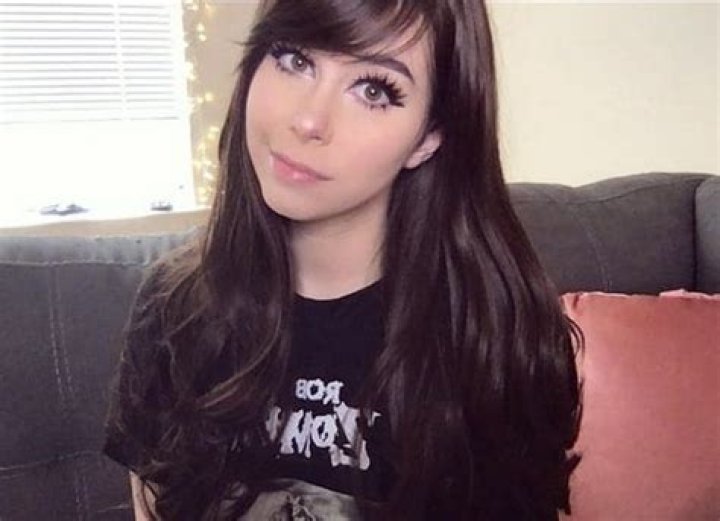 June Nicole Lapine AKA Shoe0nHead: Age, Married, Height, Wiki, Net Worth