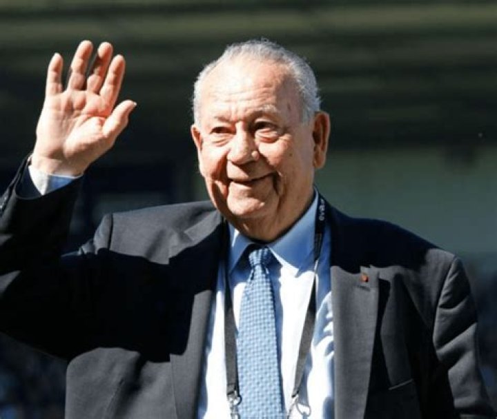 
Just Fontaine Death And Obituary – How Did He Die? 