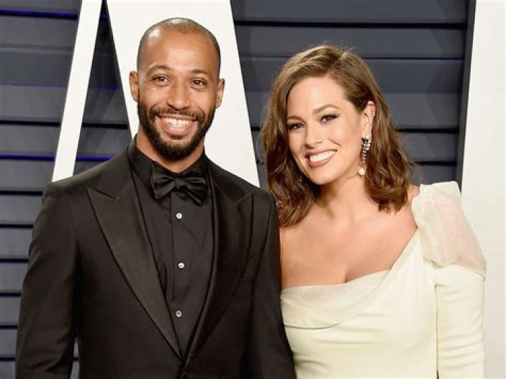 Justin Ervin Wiki, Biography , Age, Family, Kids, Net Worth, Ashley Graham’s Husband