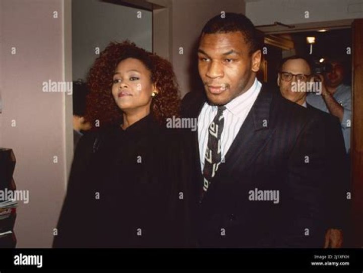Kamal Givens Bio, Age, Wife, Girlfriend, Net Worth, Son, Death