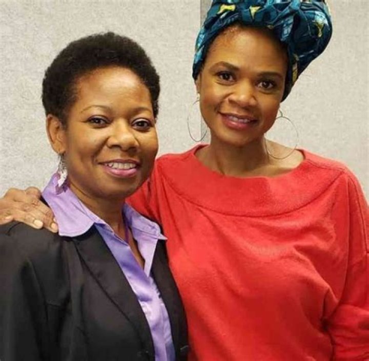 Karen Mccollum Bio, Wiki, Age, Height, Scottie Pippen, Marriage, Education, Career, Net Worth, Death, Media