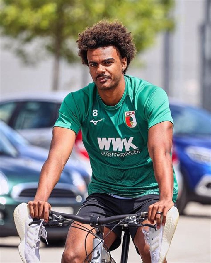 Karina Veiga Height, Weight, Net Worth, Age, Birthday, Wikipedia, Who, Nationality, Biography