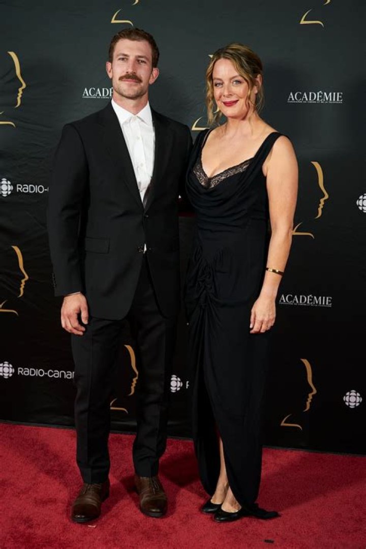 Karine Vanasse Conjoint -Who Is She Married To? Everything To Know