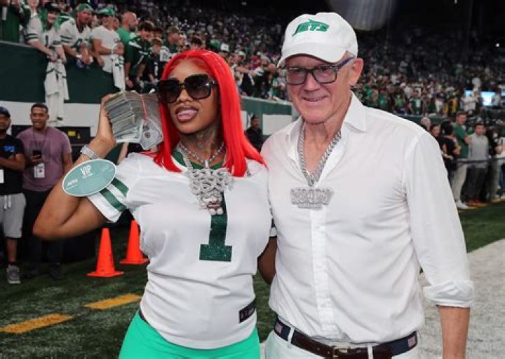 Karlie Redd net worth: How much is Karlie Redd worth?