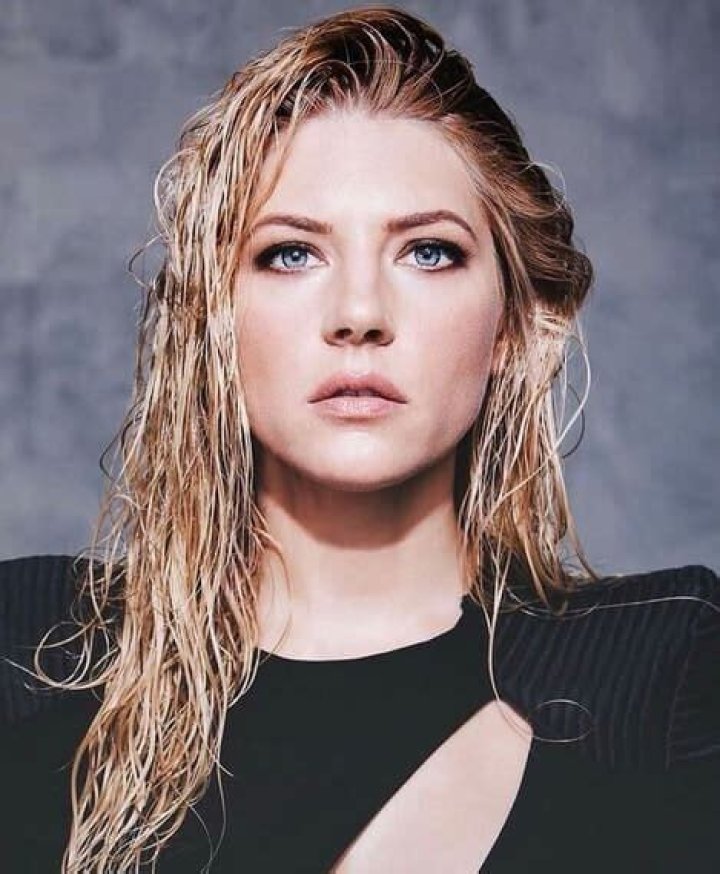 Katheryn Winnick Height, Weight, Age, Biography, Net Worth, Wiki