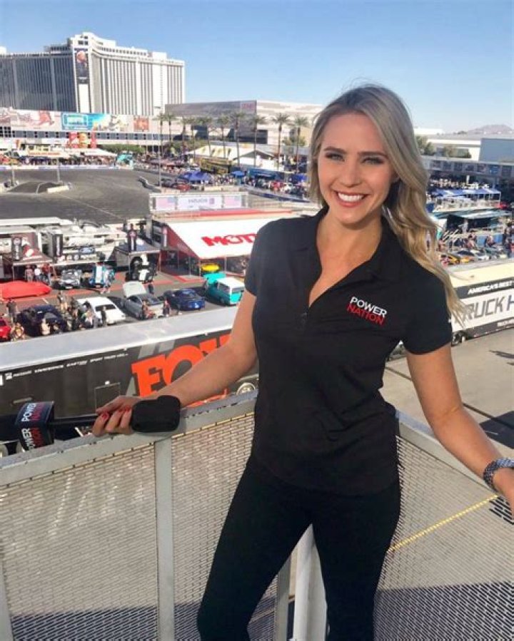 Katie Osborne Age, Wiki, Biography, Parents, Family, Salary, Body Measurement, Net worth