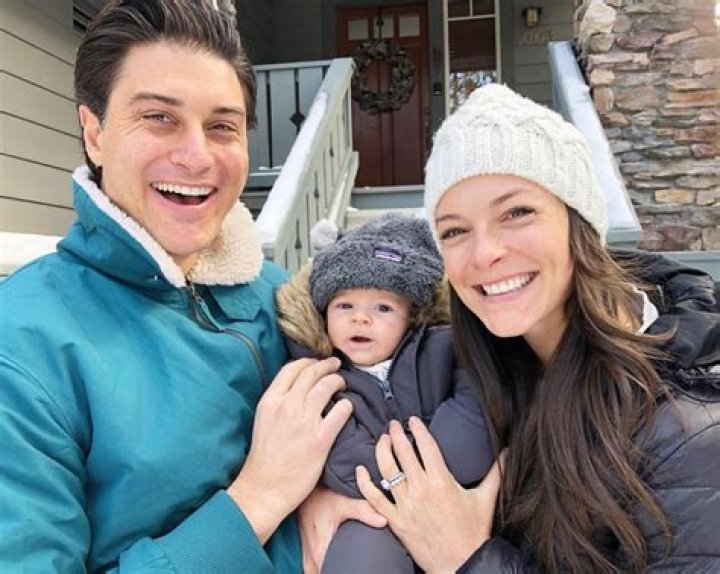 Kelly Leveque Bio, Wiki, Age, Family, Wife, Nutrionist Career, YouTube and Net Worth