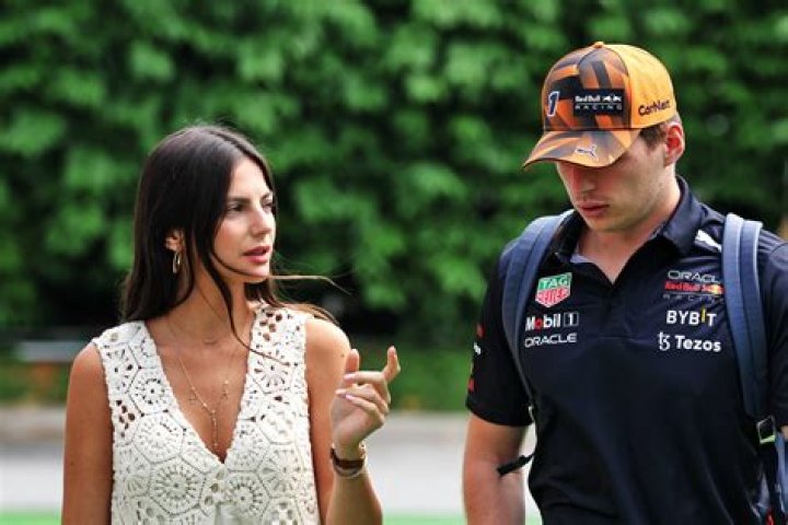 Kelly Piquet Net Worth: Is Kelly Piquet Rich?