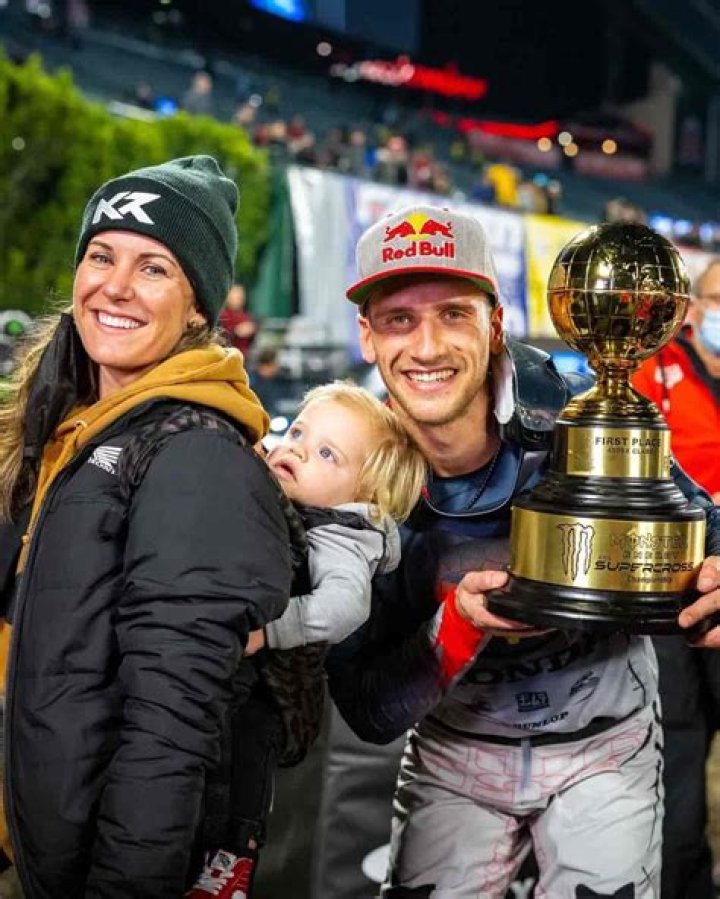 Ken Roczen Wife Courtney Savage Age Difference, What Is His Net Worth?