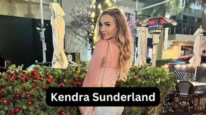 Kendra Jane Sunderland Height, Weight, Net Worth, Age, Birthday, Wikipedia, Who, Instagram, Biography
