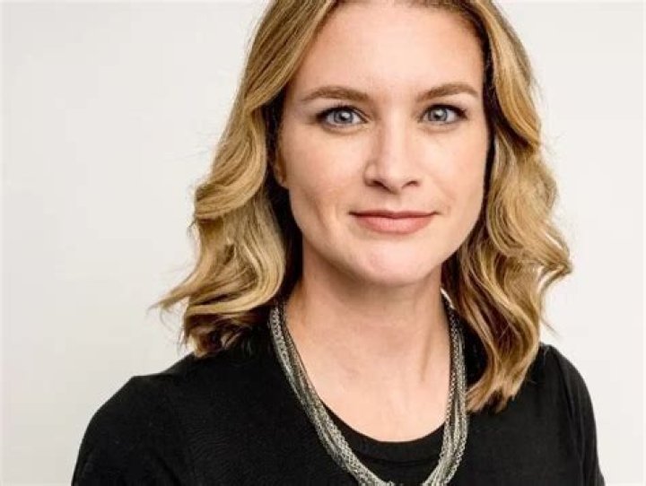 Kerith Burke Age, Wiki, Biography, Wife, Children, Salary, Net Worth, Parents