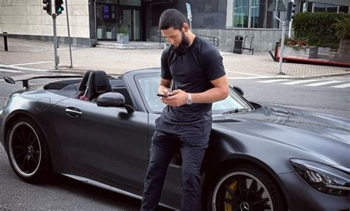 Khamzat Chimaev Net Worth