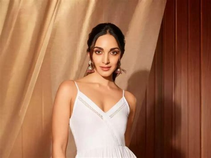 Kiara Advani Height, Weight, Net Worth, Age, Birthday, Wikipedia, Who, Instagram, Biography
