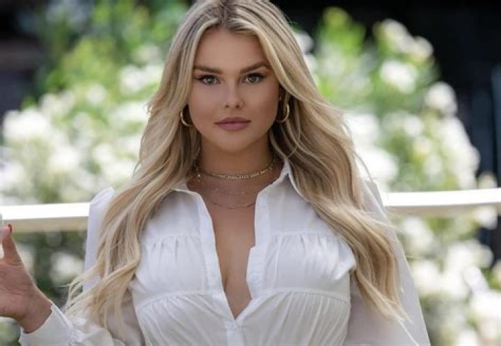 Kinsey Wolanski Age, Wiki, Biography, Net Worth, Boyfriend, Height