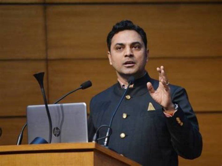 Krishnamurthy Subramanian Height, Weight, Net Worth, Age, Birthday, Wikipedia, Who, Instagram, Biography