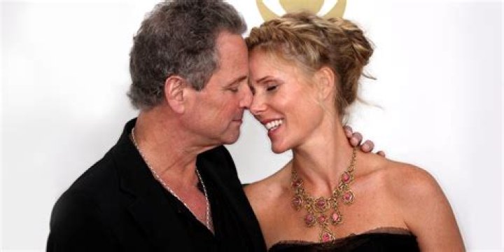 Kristen Messner – Bio, Age & Facts About Lindsey Buckingham’s Wife