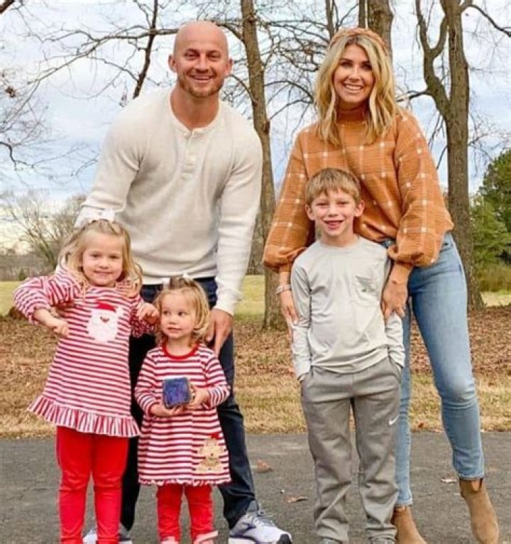 
Kyle Seager is Married to Wife: Julie Seager. 3 Kids. 