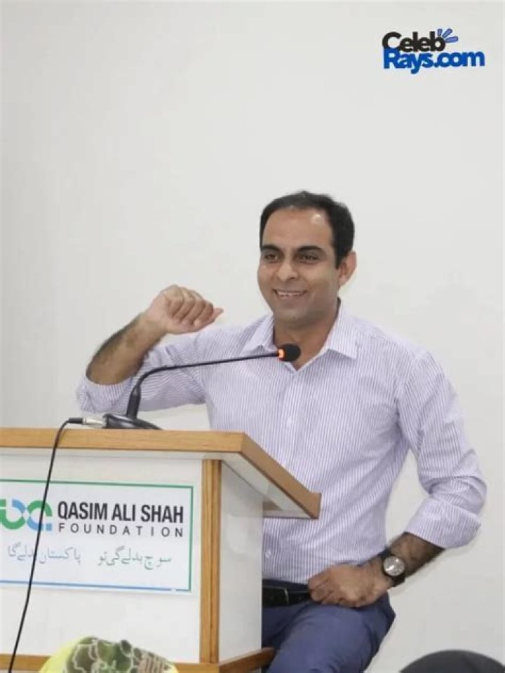 
Laylo Qasim Height, Weight, Net Worth, Age, Birthday, Wikipedia, Who, Nationality, Biography 