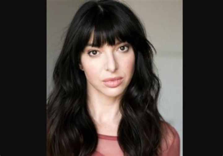 Lindsey Pearlman Bio, Wiki, Age, Family, Husband, Movies, Tv Shows and Net Worth