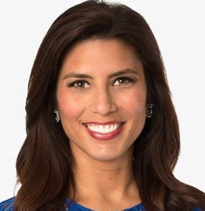 Lindsey Sablan Bio, Wiki, Age, Height, Family, Husband, Children, Salary, Net worth, WINK, and Instagram