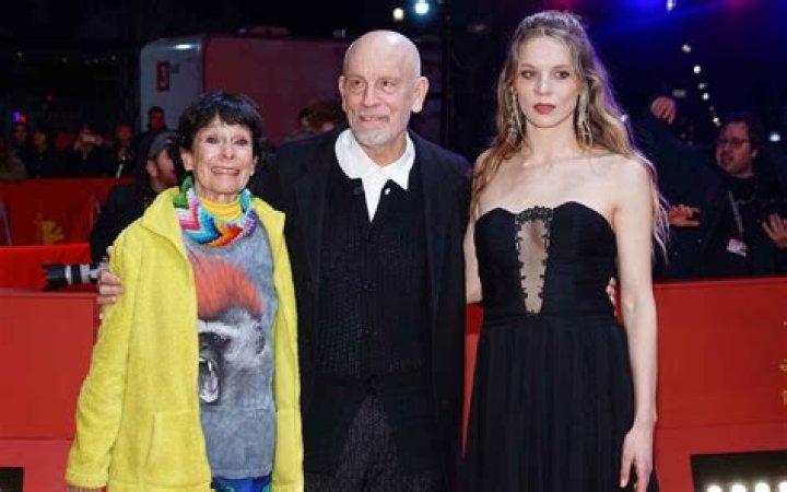 Loewy Malkovich Age, Height, Girlfriend, Mother: John Malkovich Son
