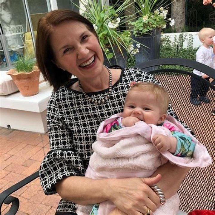 Lois Smart Net Worth, Divorce, Occupation (Elizabeth Smart Mom) Age