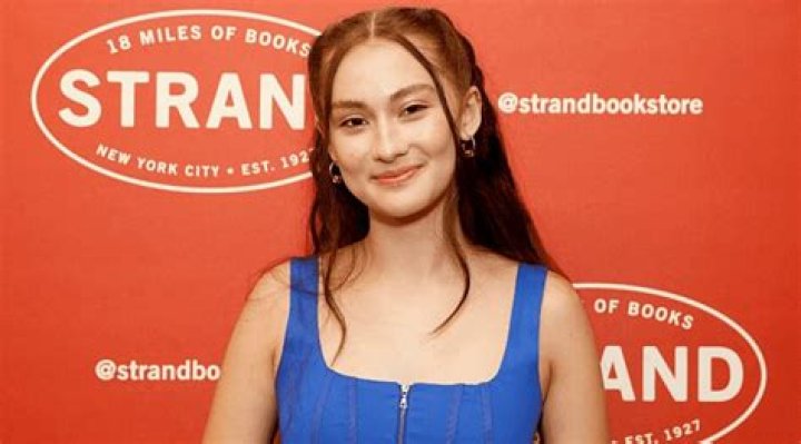 Lola Tung Bio, Net Worth, Boyfriend, Ethnicity, Parents, Age, Facts