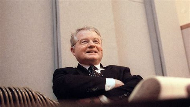 Luc Montagnier Dead: Man Who Co-Discovered HIV Dies At 89