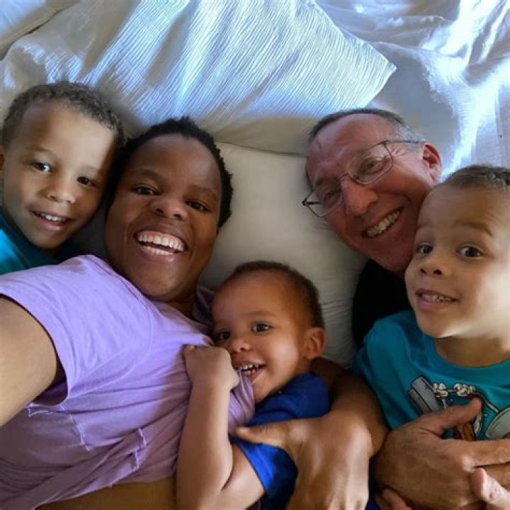 Lucha Villa Bio, Wiki, Age, Husband, Children, Net Worth, Career and Accident