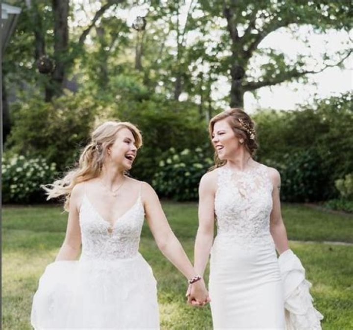 Lucy Kay Husband, Married, Net Worth, Age, Height, Kids, Bio