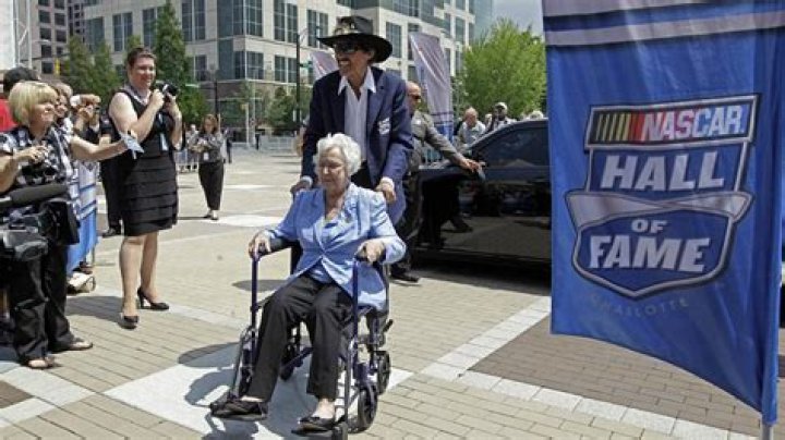 Lynda Petty Cause Of Death: How Did Richard Petty’s Wife Die?