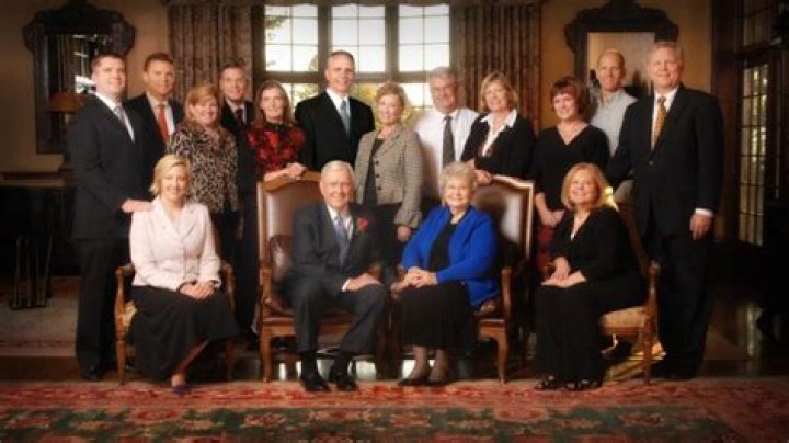 M. Russell Ballard children: How many children does Russell Ballard have?