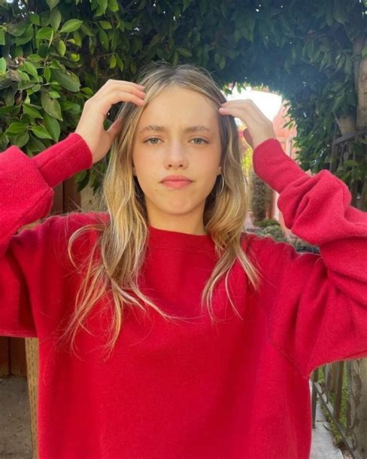 Maisie de Krassel Bio, Wiki, Age, Family, Tiktok, Ig, Movies, Net worth, Facebook, and Forever 21