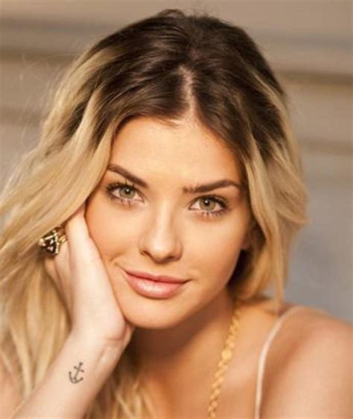 María Eugenia Suárez Bio, Wiki, Age, Family, Husband, Movies, TV Shows and Net Worth
