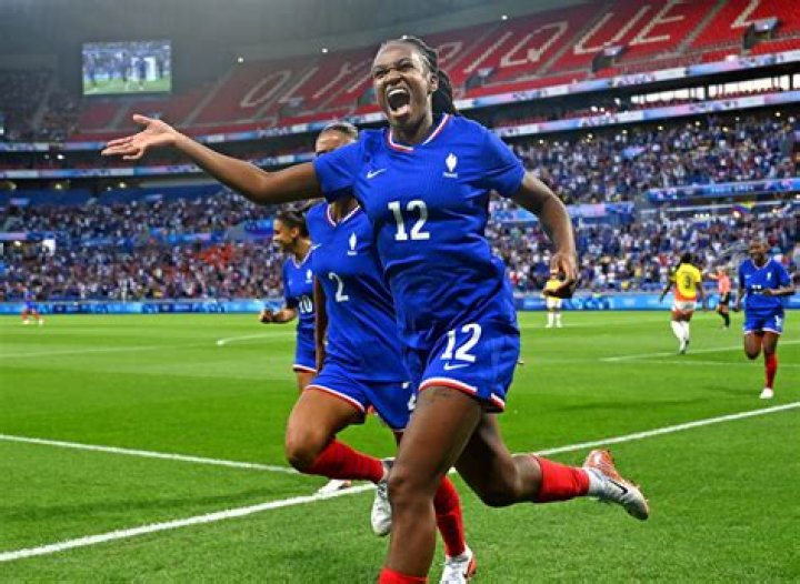 Marie-Antoinette Katoto Biography: Boyfriend or Girlfriend, Family, Salary & Net Worth