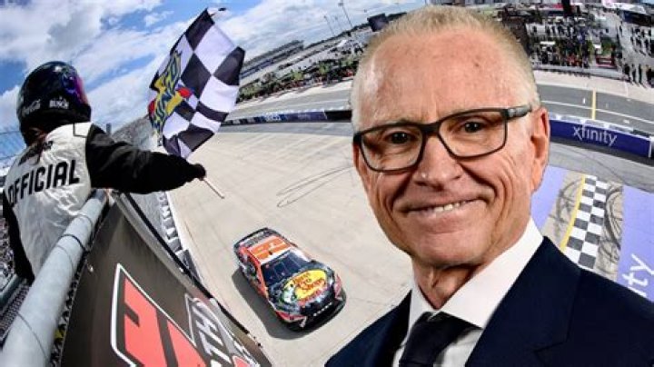 Mark Martin (sportscaster) Bio, Wiki, Age, Wife, Salary, Net Worth, WCHS-TV and Height