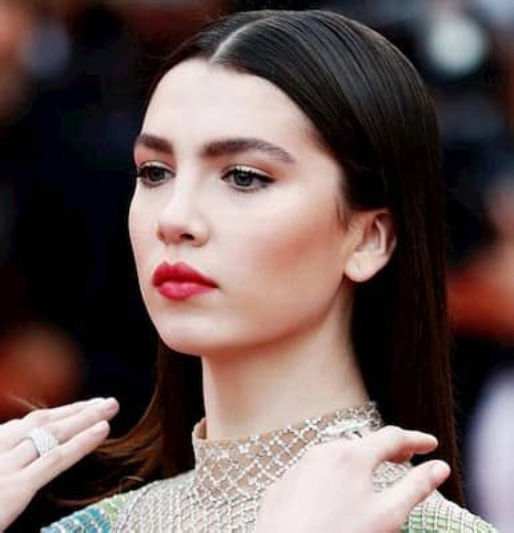 Maya Henry (Liam Payne Fiance) Bio, Age, Height, Parents, Engagement Ring