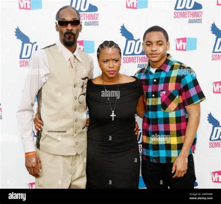 Meet Snoop Dogg’s Wife Shante Broadus and 3 Children They Have Together
