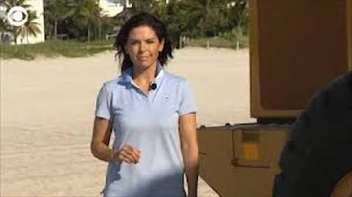 Meg Oliver Bio, Age, Height, Family, Husband, Salary, Net worth, CBS